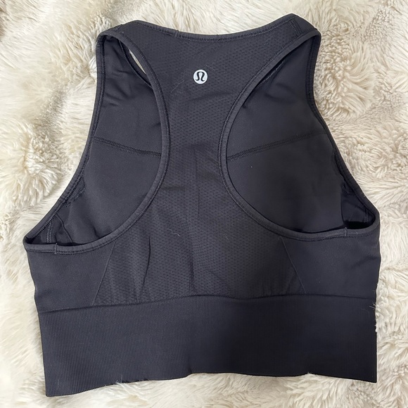 Lululemon sports bra - Picture 1 of 3